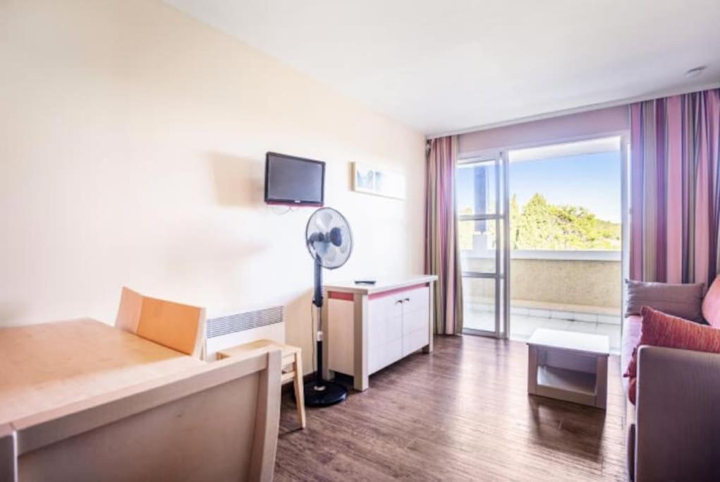 Superbe Appartement Village Cap Esterel 4P Climatise Saint-Raphaël Buitenkant foto