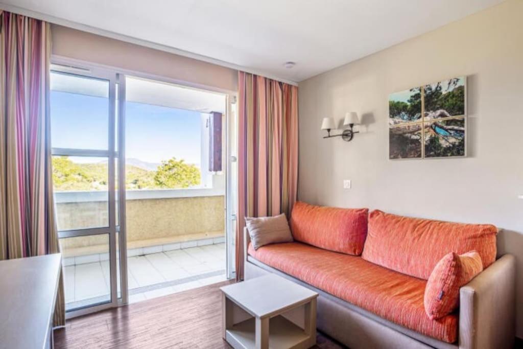 Superbe Appartement Village Cap Esterel 4P Climatise Saint-Raphaël Buitenkant foto