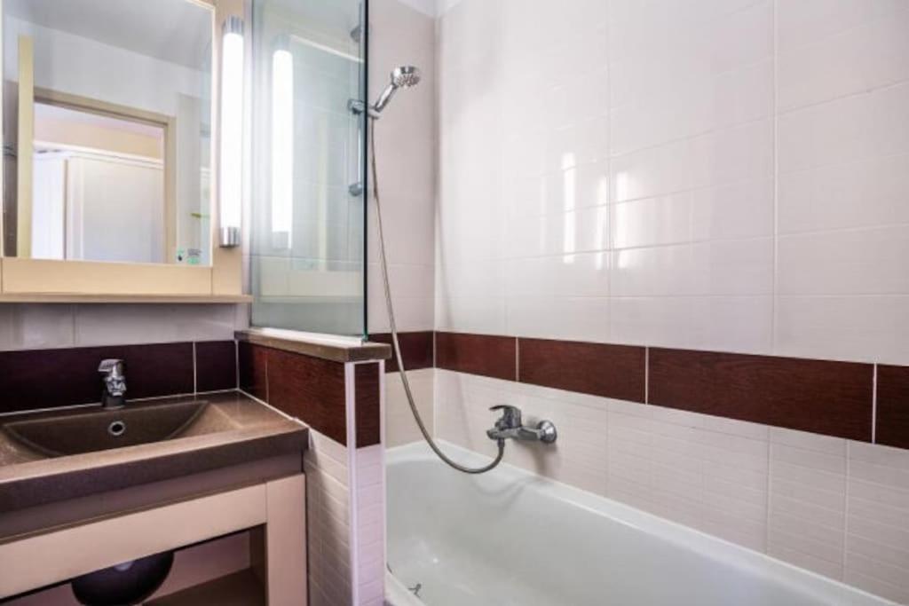 Superbe Appartement Village Cap Esterel 4P Climatise Saint-Raphaël Buitenkant foto