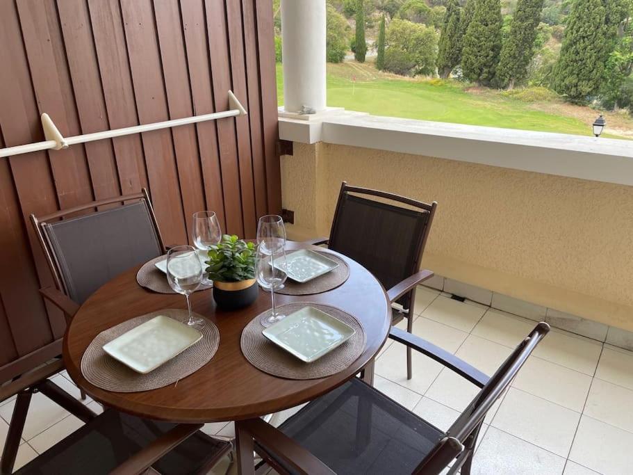 Superbe Appartement Village Cap Esterel 4P Climatise Saint-Raphaël Buitenkant foto